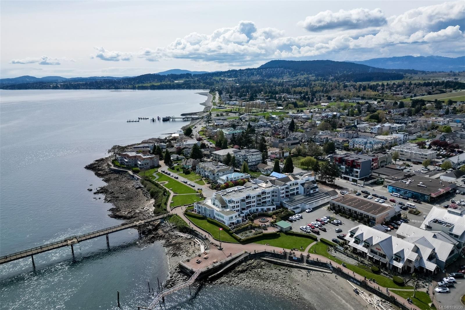 2535 Bevan Ave, Sidney, BC