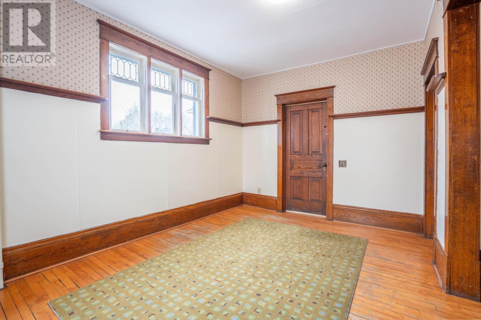 928 Queen St E, Sault Ste. Marie, ON - Indoor Photo Showing Other Room
