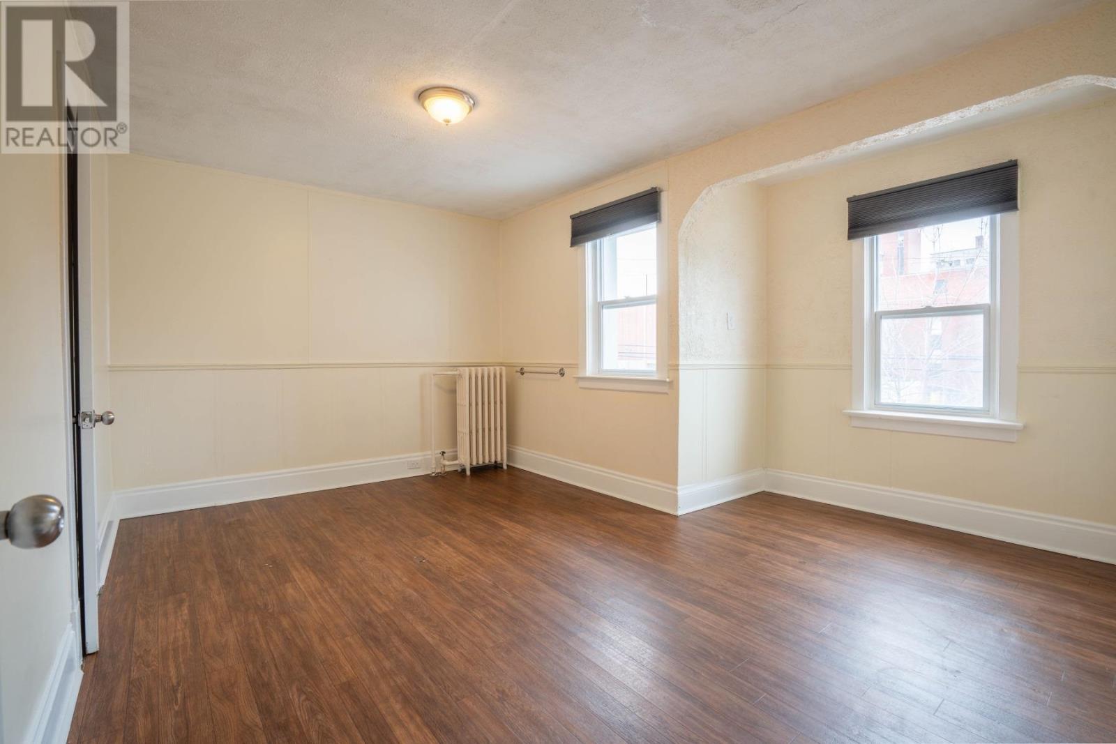 928 Queen St E, Sault Ste. Marie, ON - Indoor Photo Showing Other Room