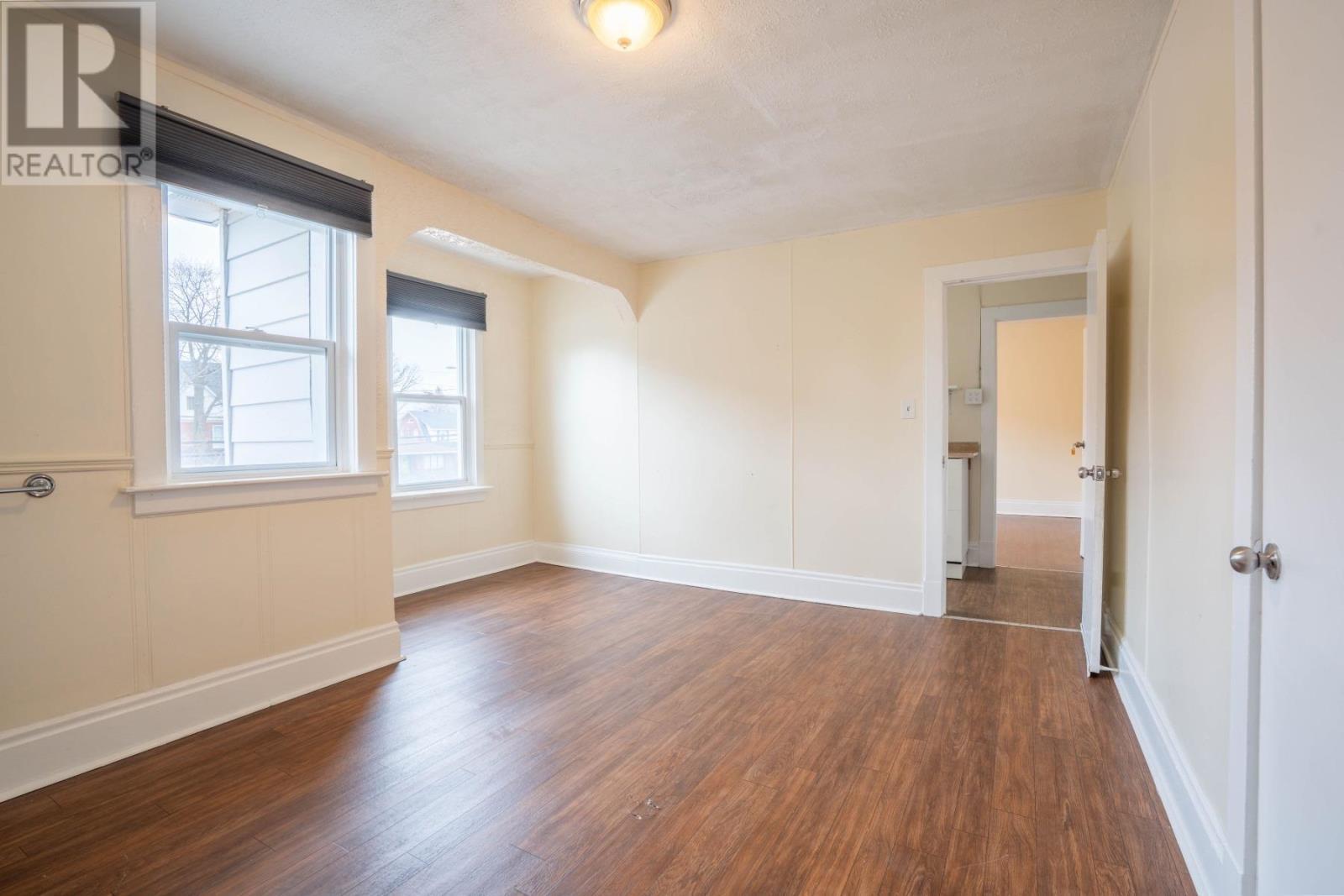 928 Queen St E, Sault Ste. Marie, ON - Indoor Photo Showing Other Room