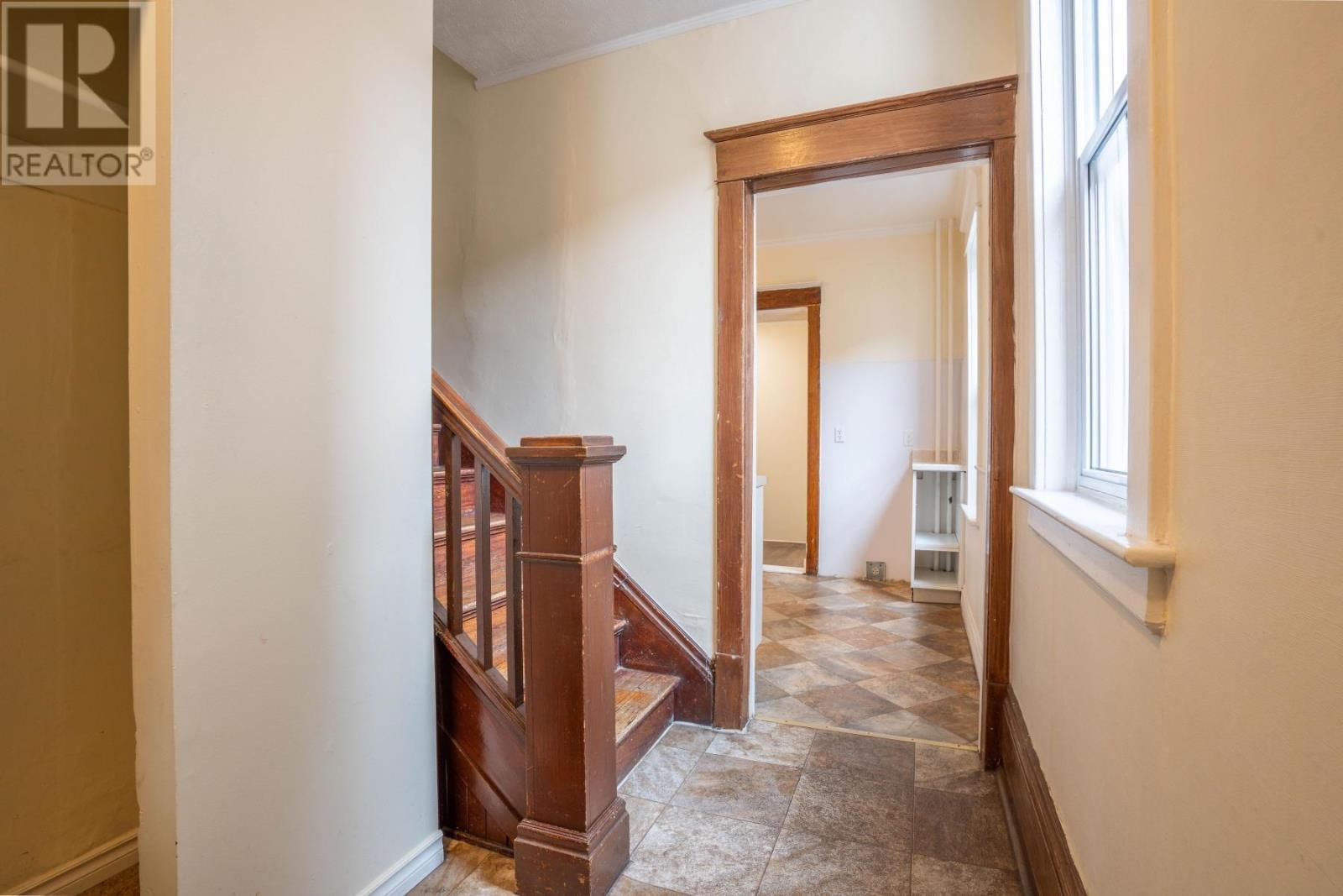 928 Queen St E, Sault Ste. Marie, ON - Indoor Photo Showing Other Room
