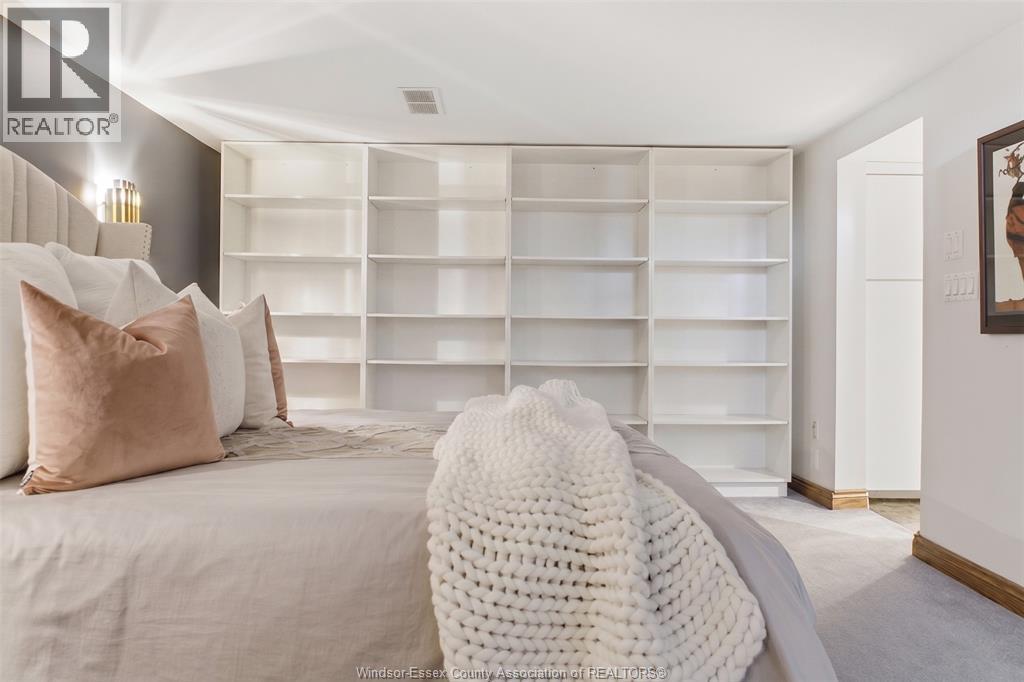 362 Pentilly, Tecumseh, ON - Indoor Photo Showing Bedroom