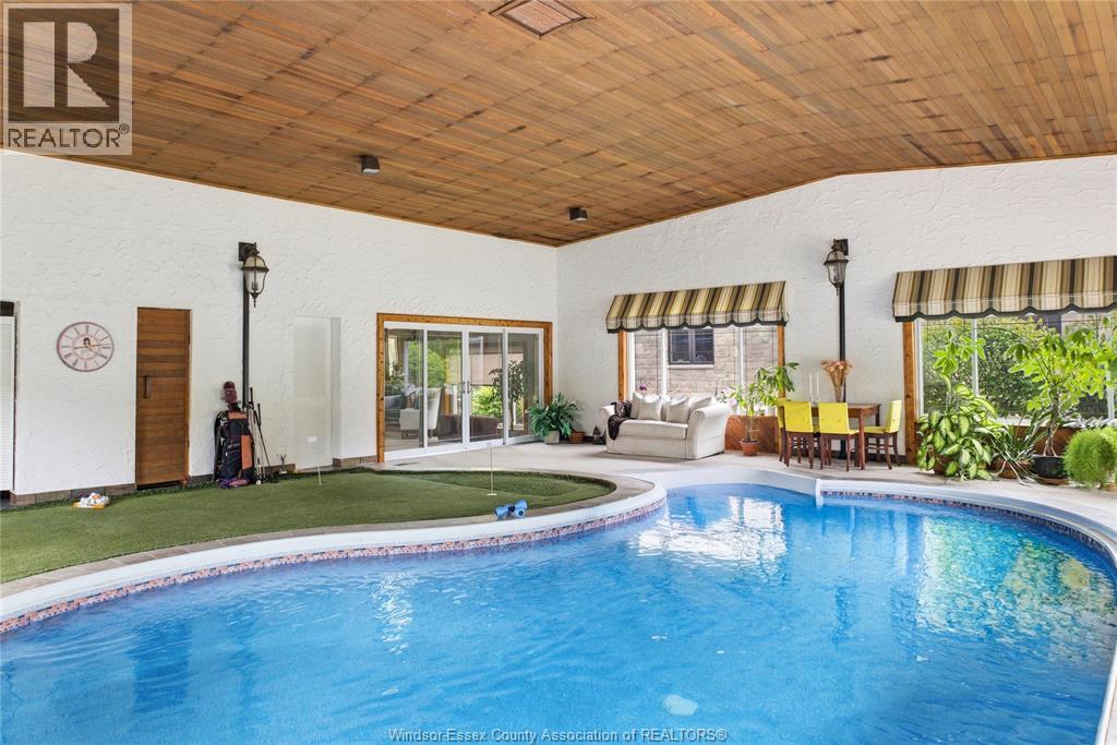 362 Pentilly, Tecumseh, ON - With In Ground Pool