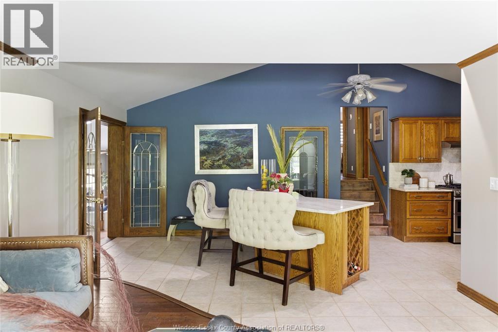 362 Pentilly, Tecumseh, ON - Indoor Photo Showing Dining Room