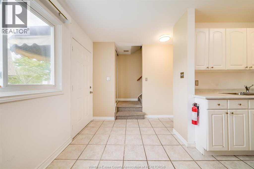 5486 Lassaline, Windsor, ON - Indoor