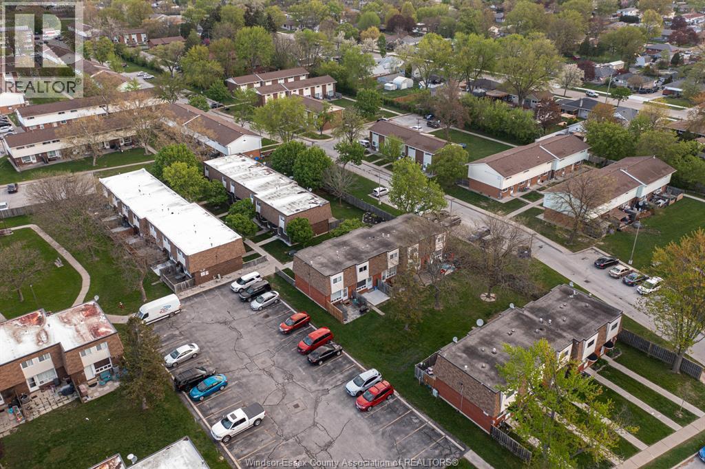 5486 Lassaline, Windsor, ON - Outdoor With View