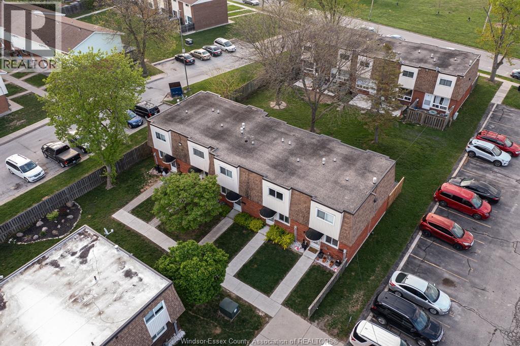 5486 Lassaline, Windsor, ON - Outdoor With View