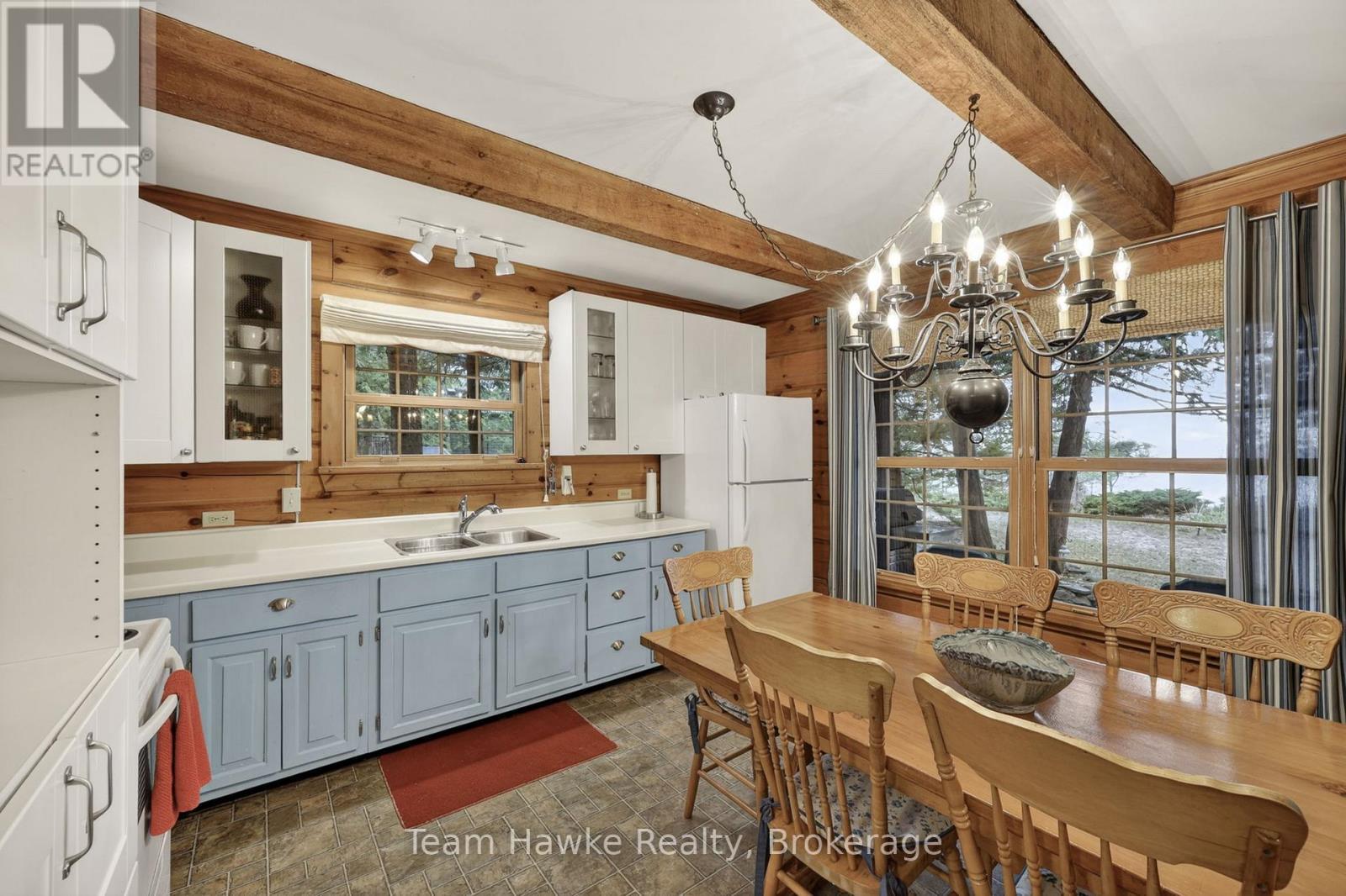 698 Tiny Beaches Road S, Tiny, ON - Indoor
