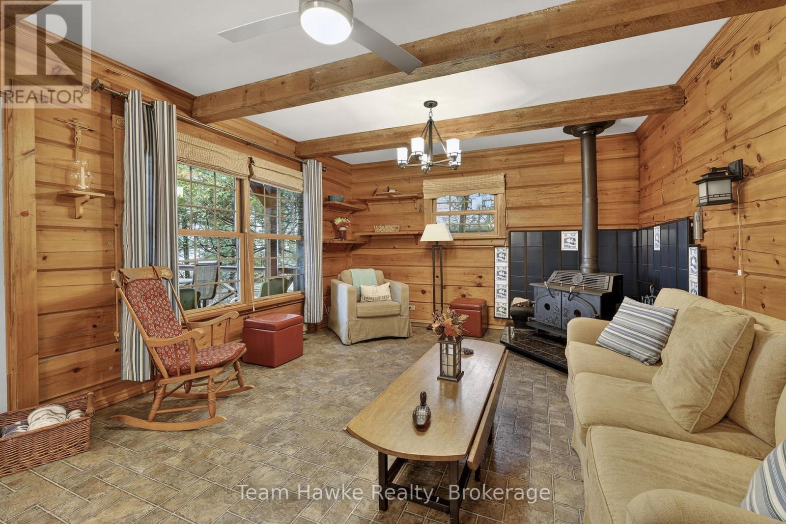 698 Tiny Beaches Road S, Tiny, ON - Indoor Photo Showing Other Room