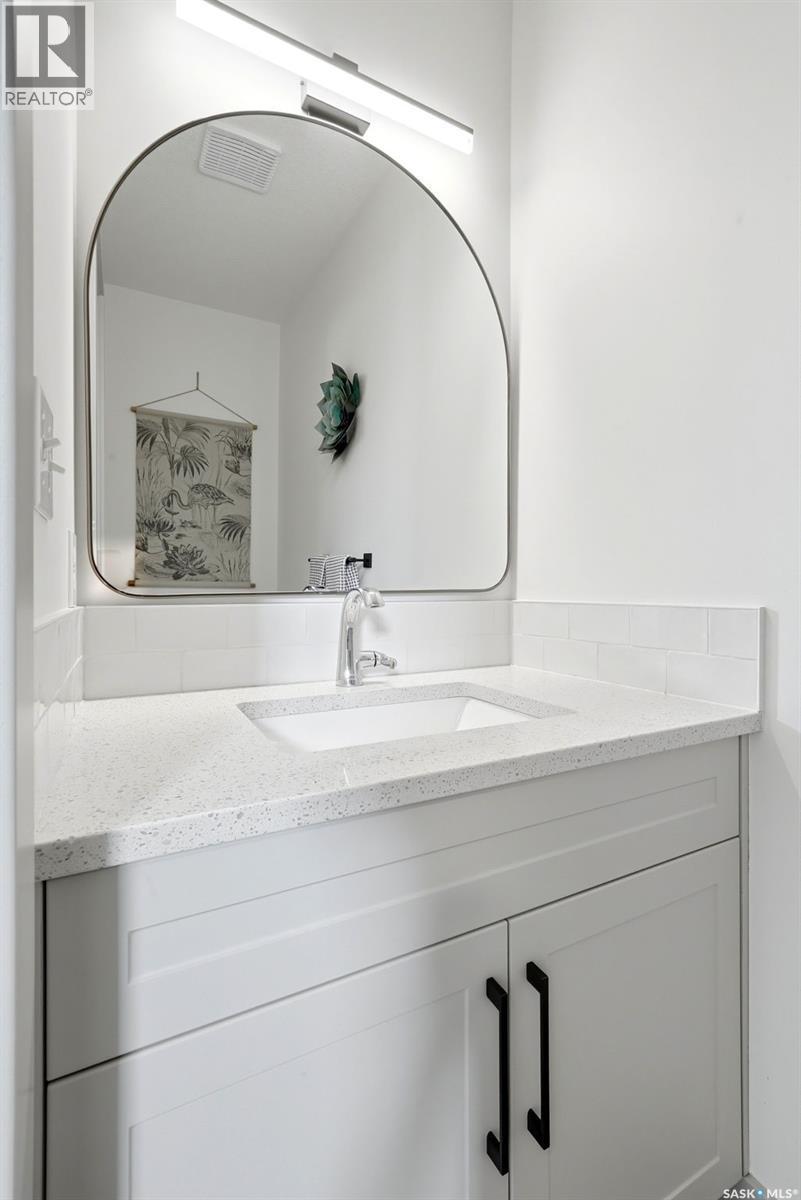 1603 Rousseau Crescent, Regina, SK - Indoor Photo Showing Bathroom