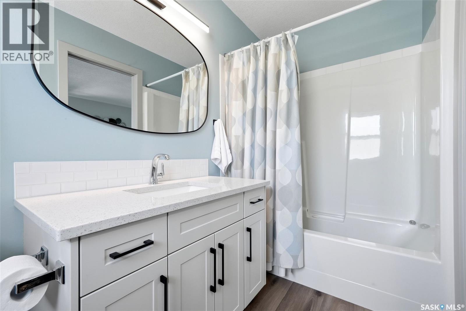 1603 Rousseau Crescent, Regina, SK - Indoor Photo Showing Bathroom
