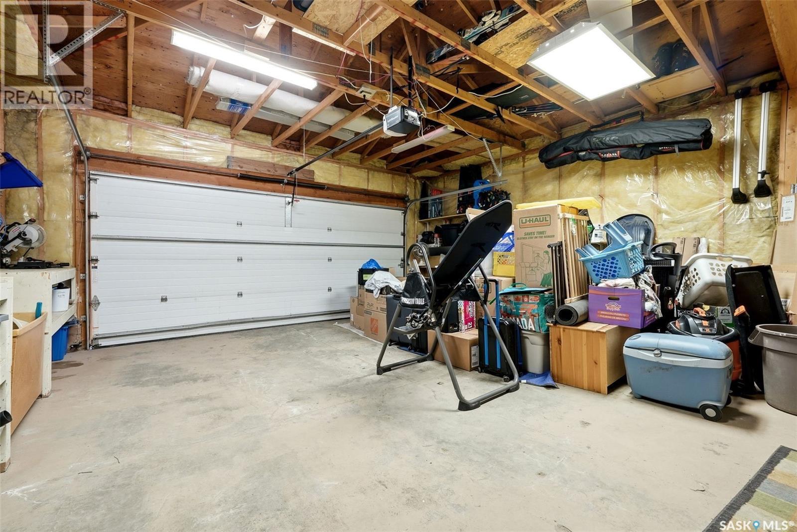 1603 Rousseau Crescent, Regina, SK - Indoor Photo Showing Garage