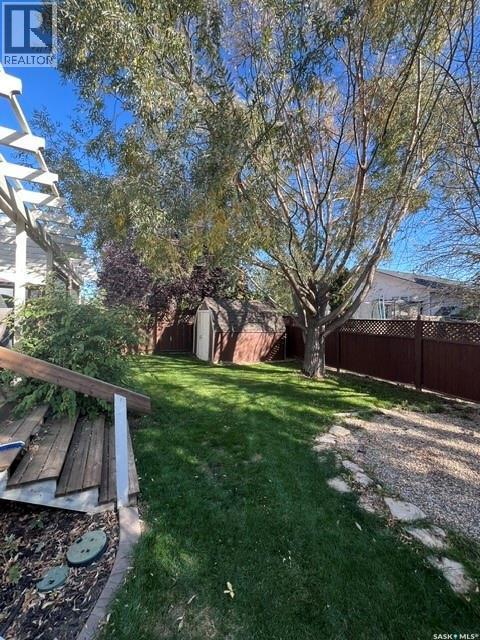 1603 Rousseau Crescent, Regina, SK - Outdoor