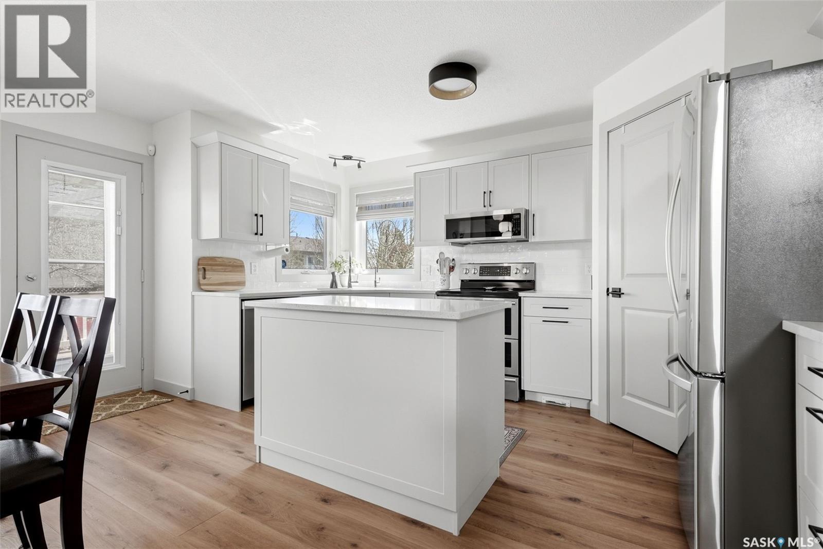 1603 Rousseau Crescent, Regina, SK - Indoor Photo Showing Kitchen