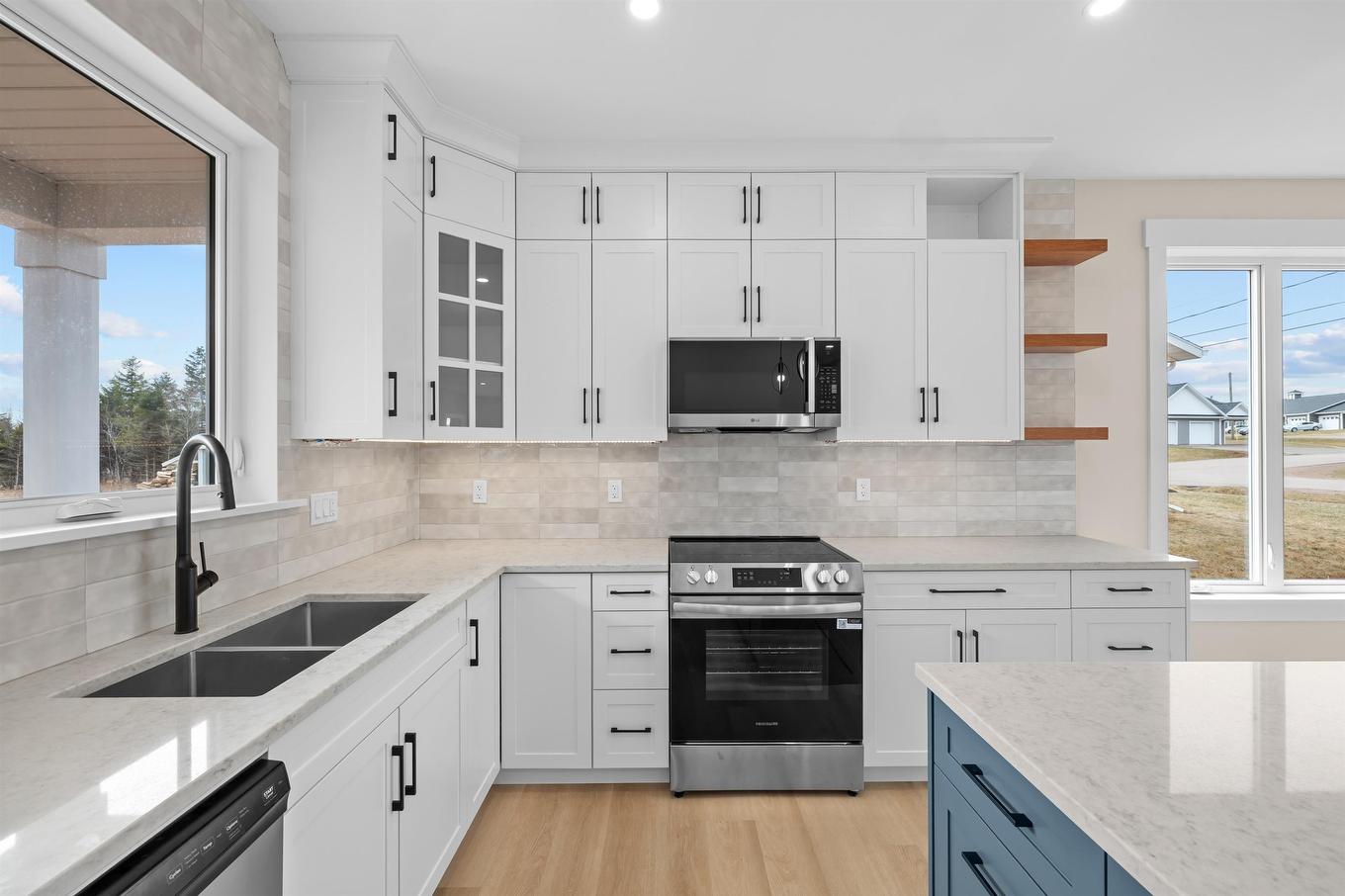 78 Abegweit Lane, North Rustico, PE - Indoor Photo Showing Kitchen With Double Sink With Upgraded Kitchen