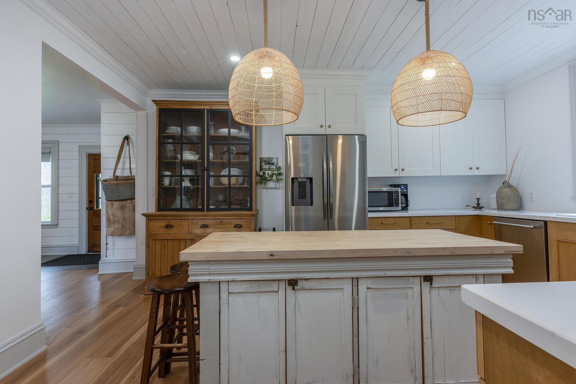 472 Highway 1, Smiths Cove, NS