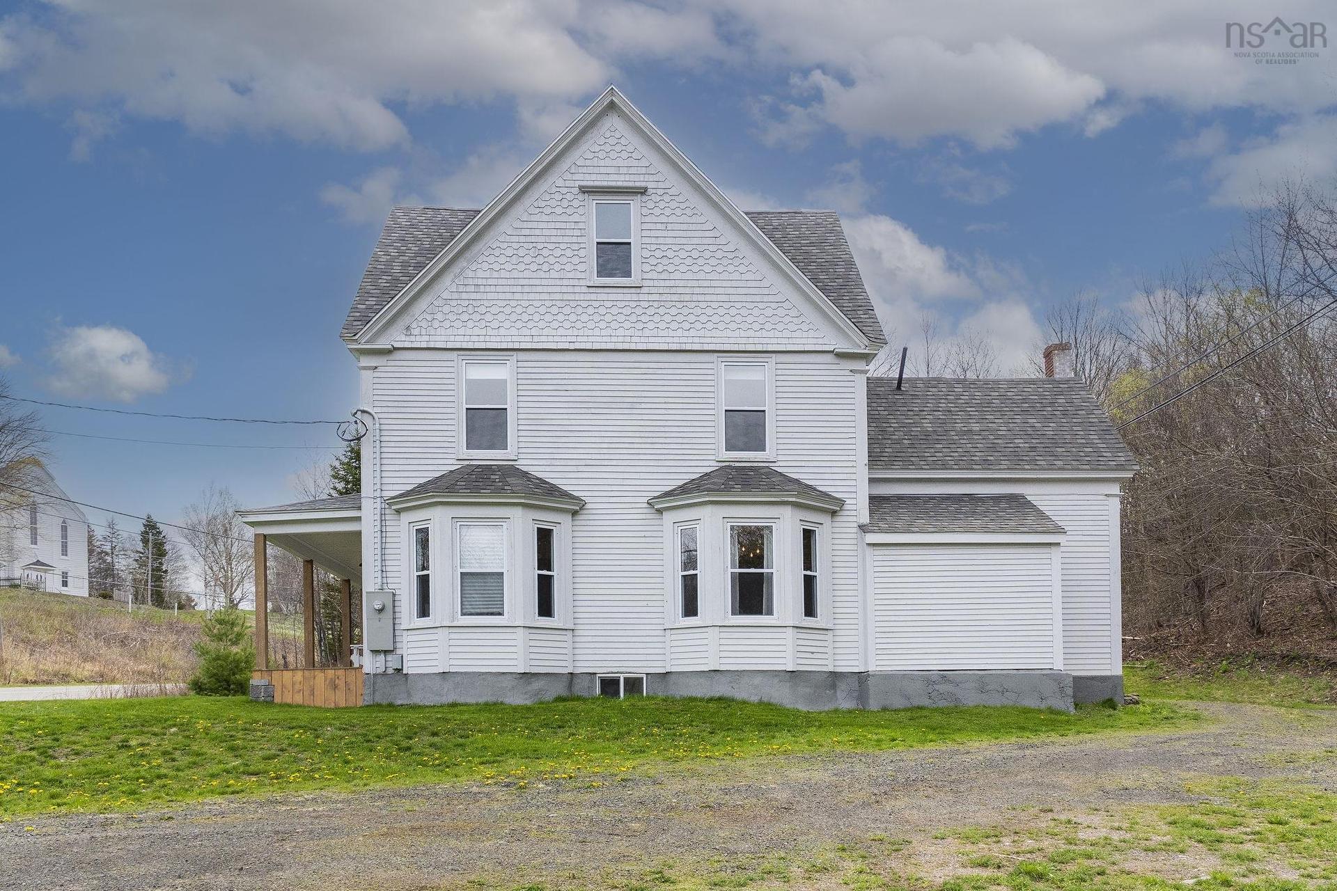 472 Highway 1, Smiths Cove, NS