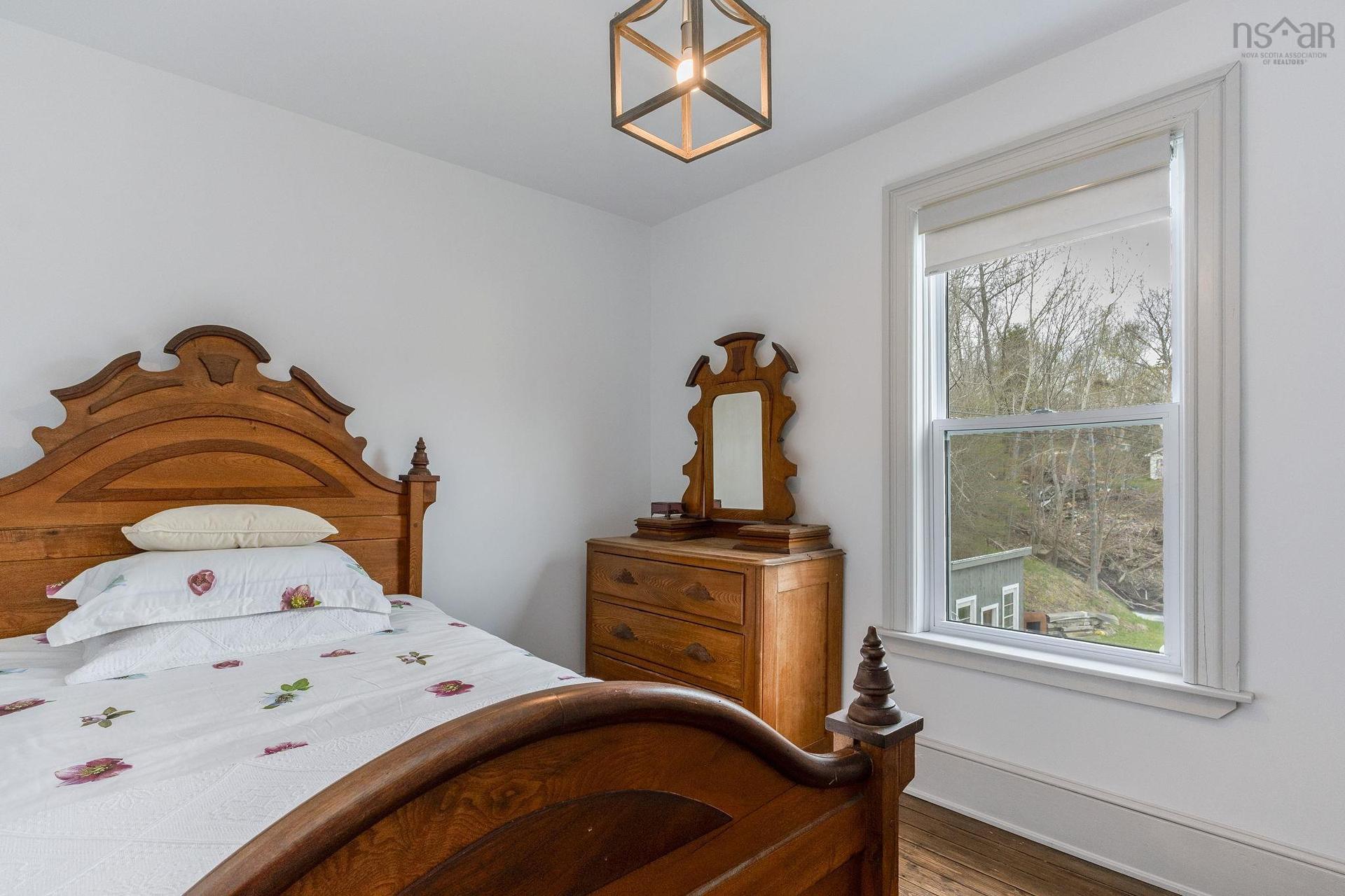 472 Highway 1, Smiths Cove, NS