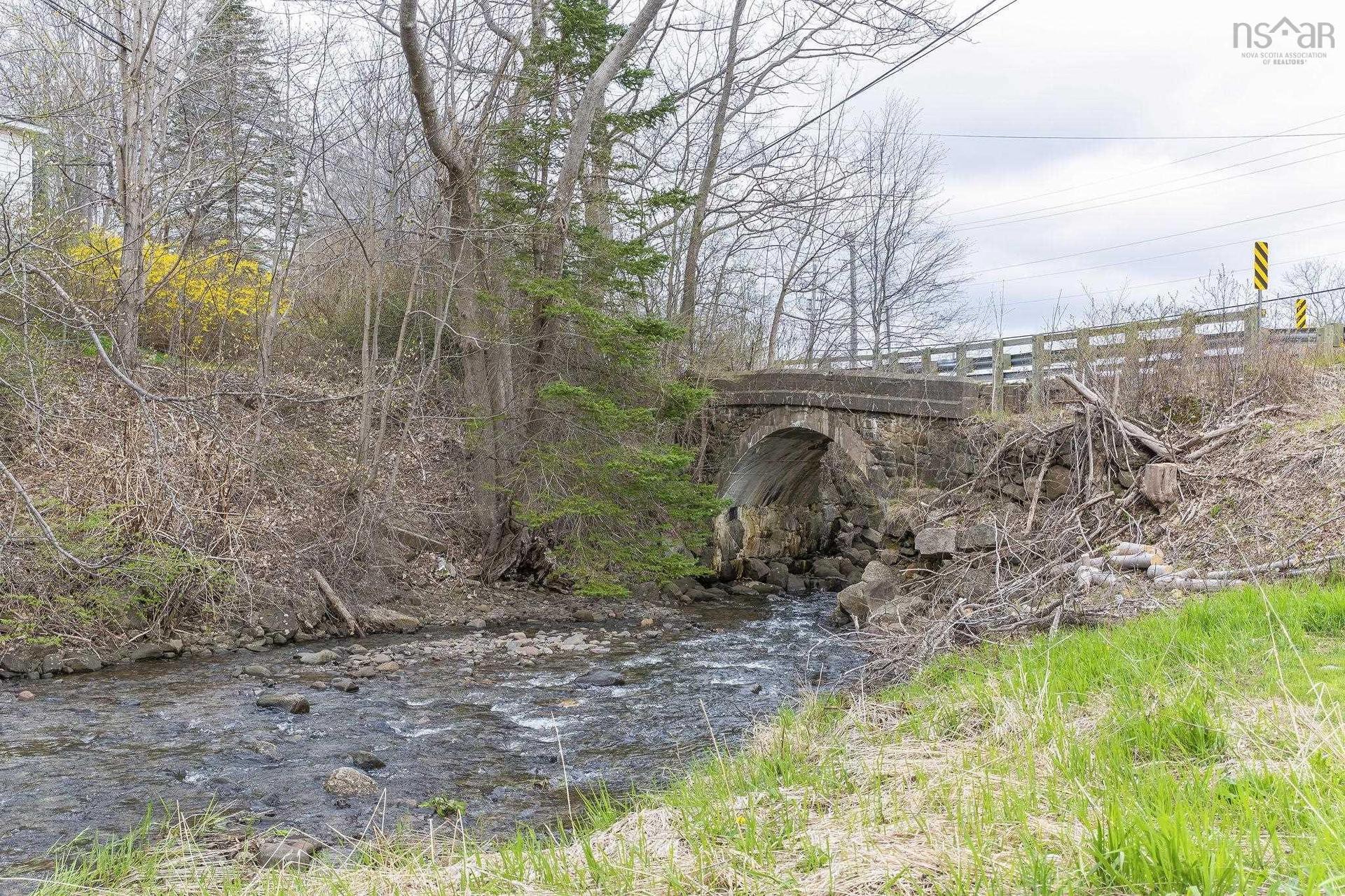 472 Highway 1, Smiths Cove, NS
