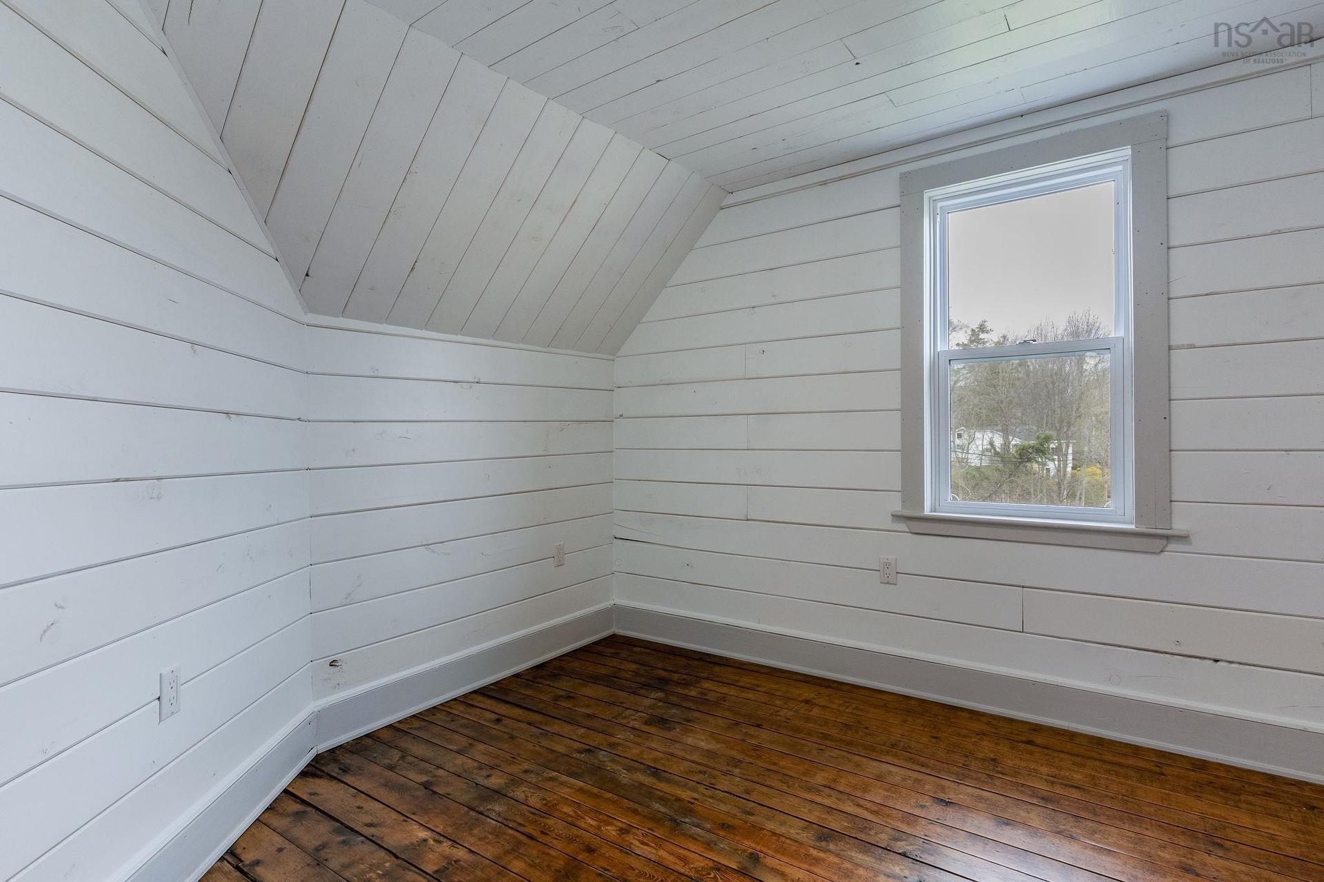 472 Highway 1, Smiths Cove, NS