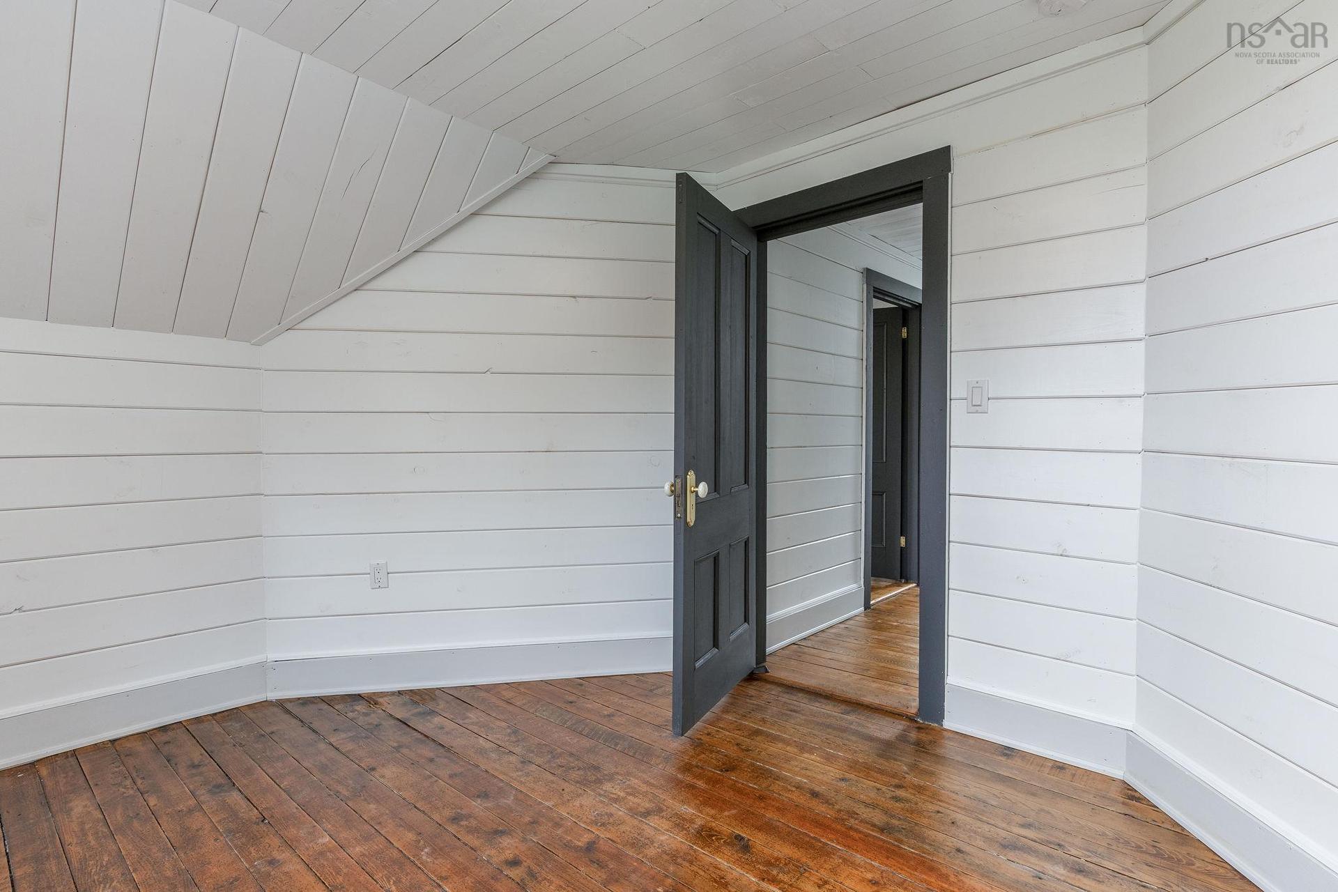 472 Highway 1, Smiths Cove, NS