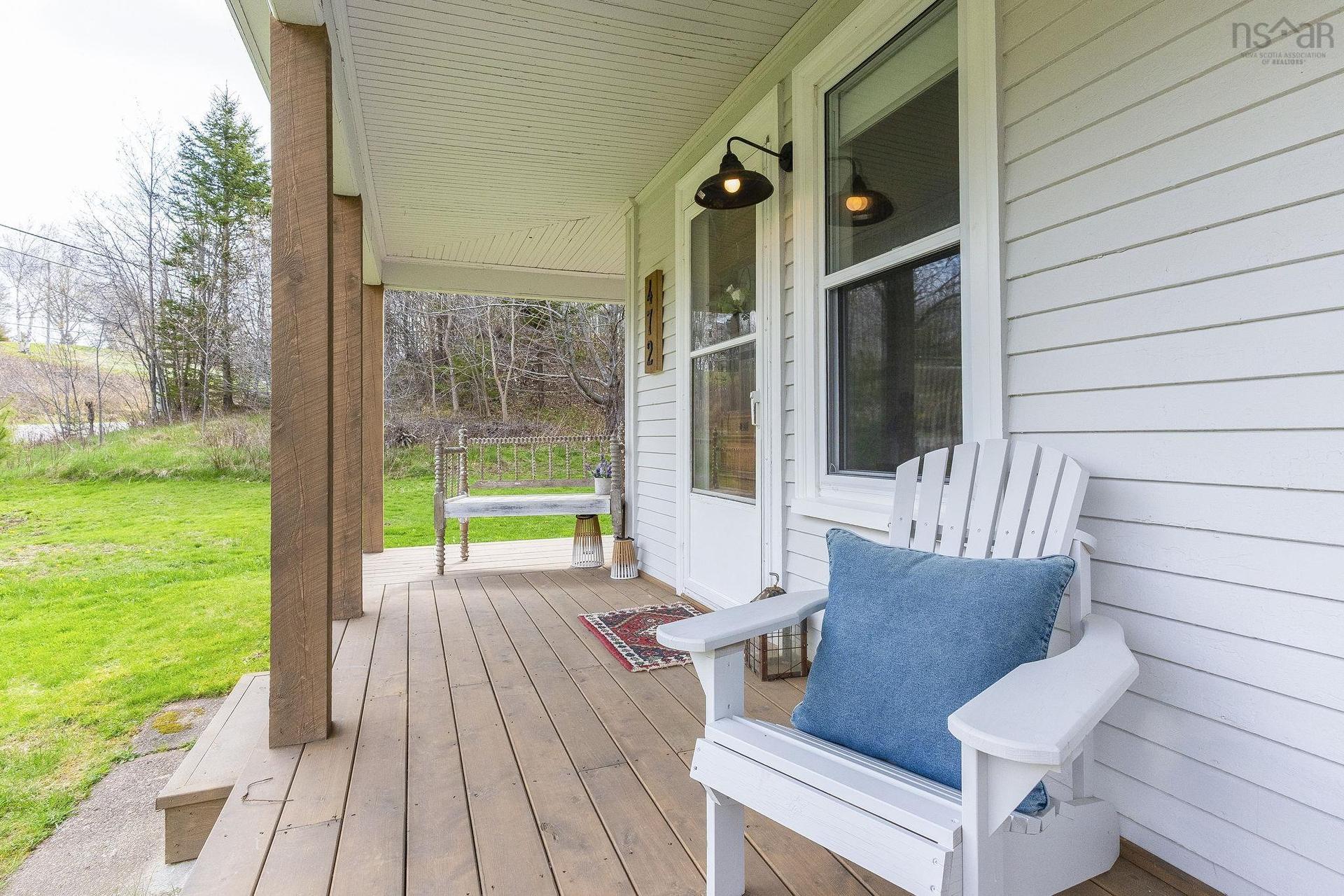 472 Highway 1, Smiths Cove, NS