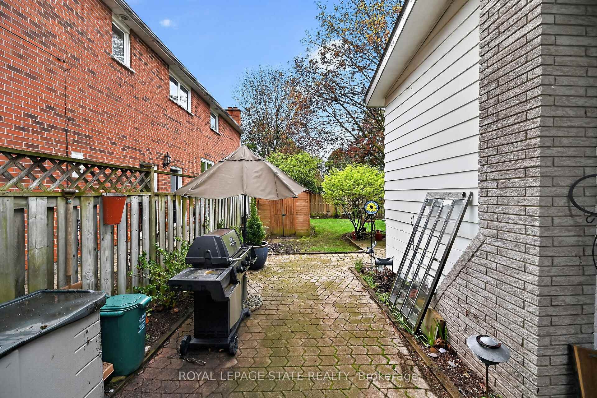 582 Woodview Road, Burlington, ON - Outdoor With Exterior