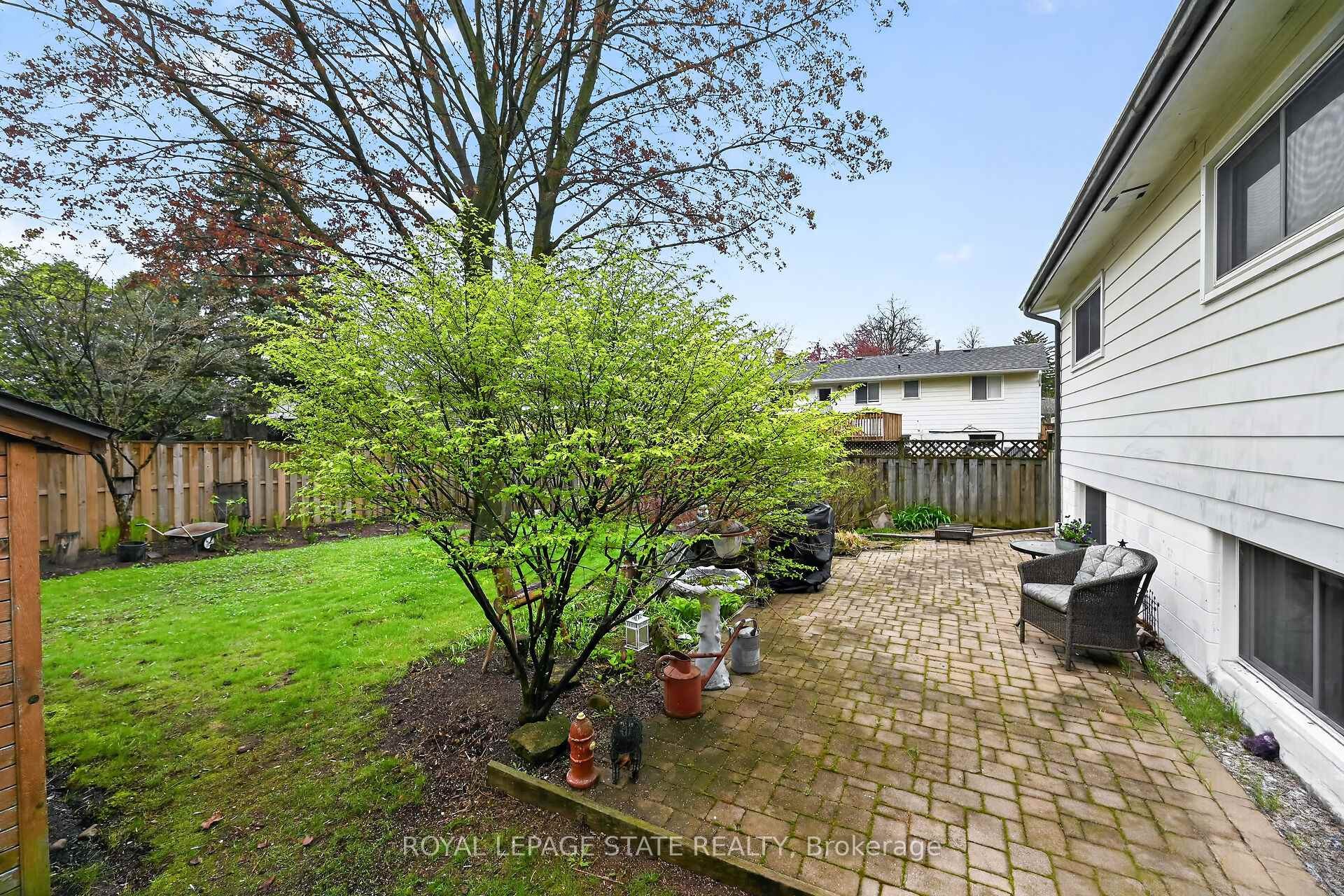 582 Woodview Road, Burlington, ON - Outdoor