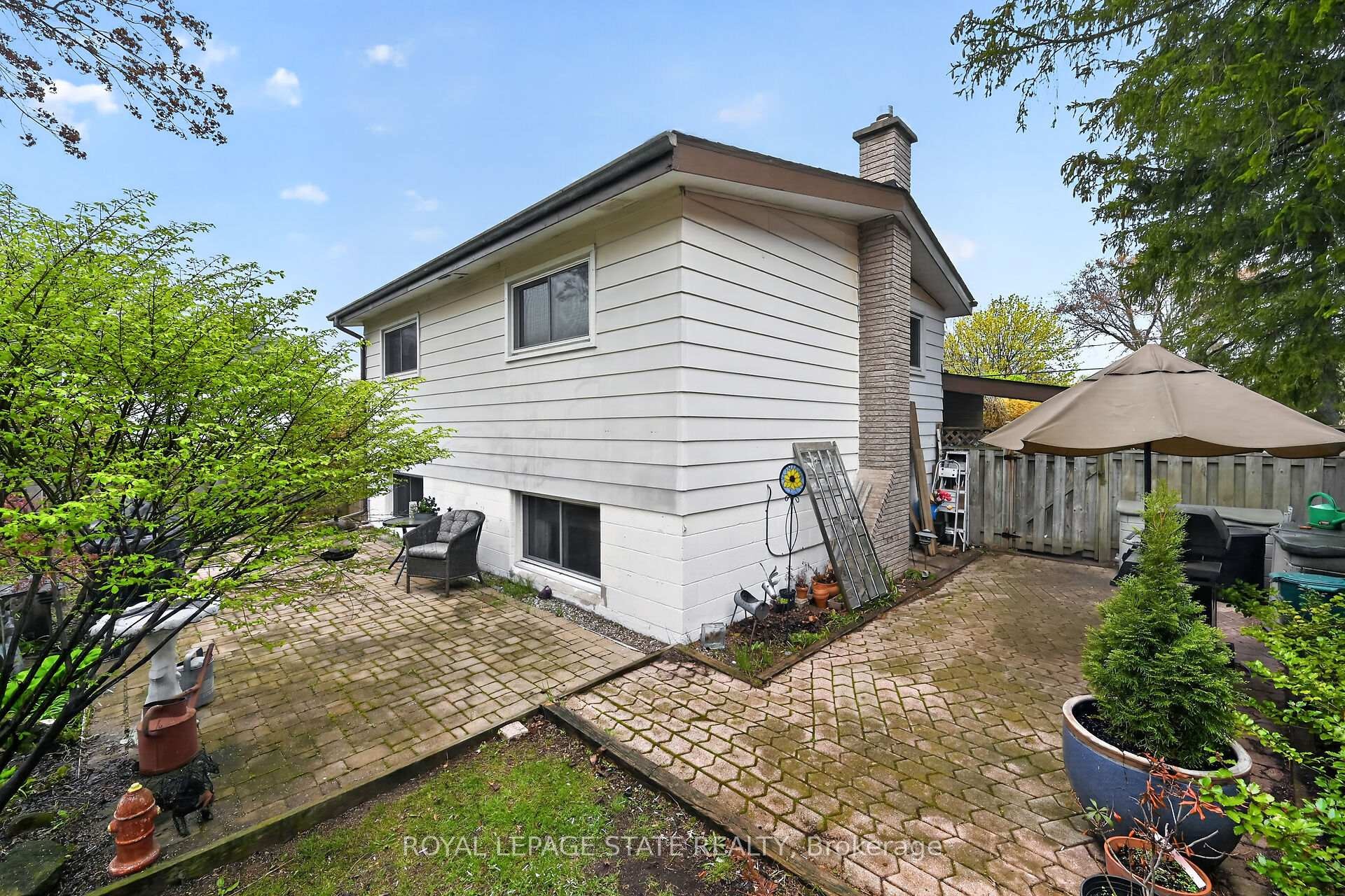 582 Woodview Road, Burlington, ON - Outdoor With Exterior