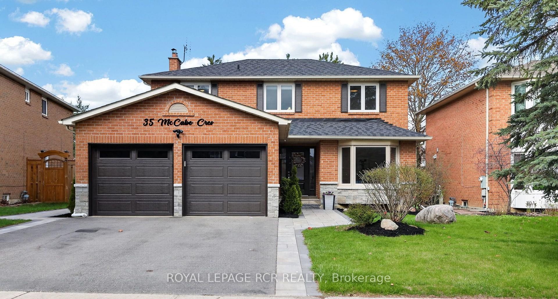 35 Mccabe Crescent, Caledon, ON - Outdoor With Facade