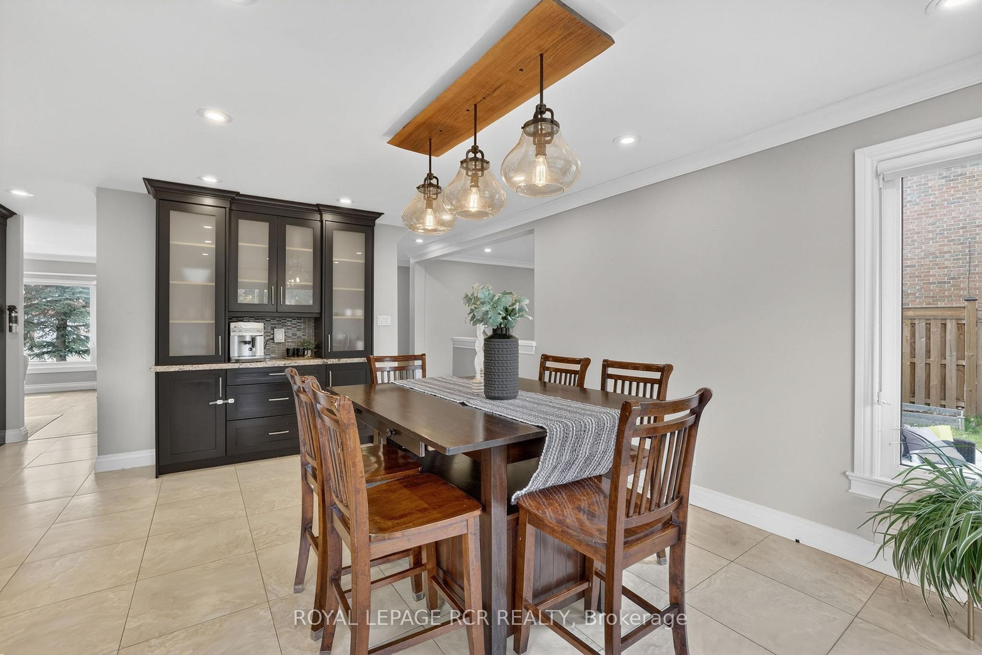 35 Mccabe Crescent, Caledon, ON - Indoor Photo Showing Dining Room