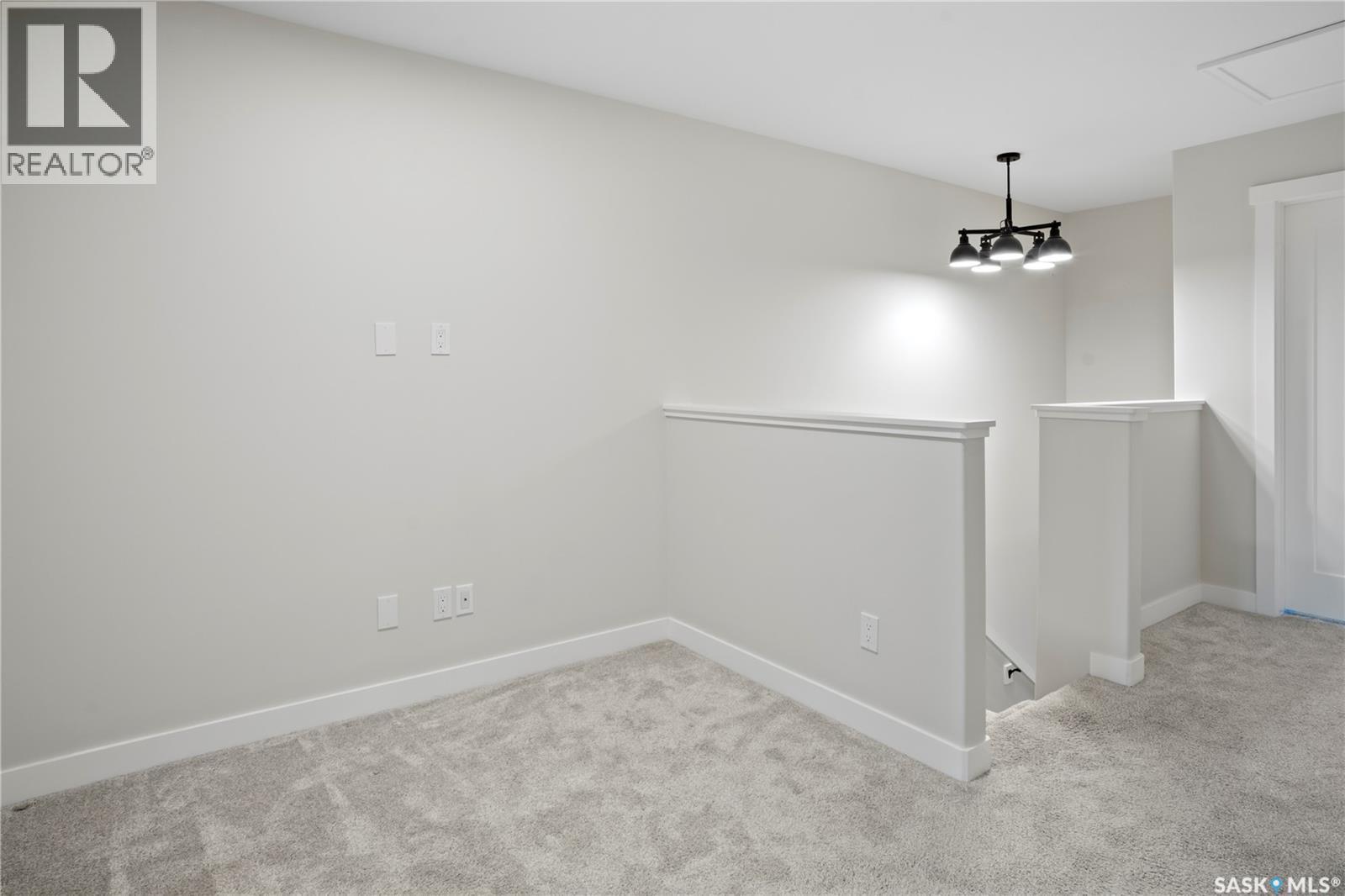4744 Buckingham Drive, Regina, SK - Indoor Photo Showing Other Room
