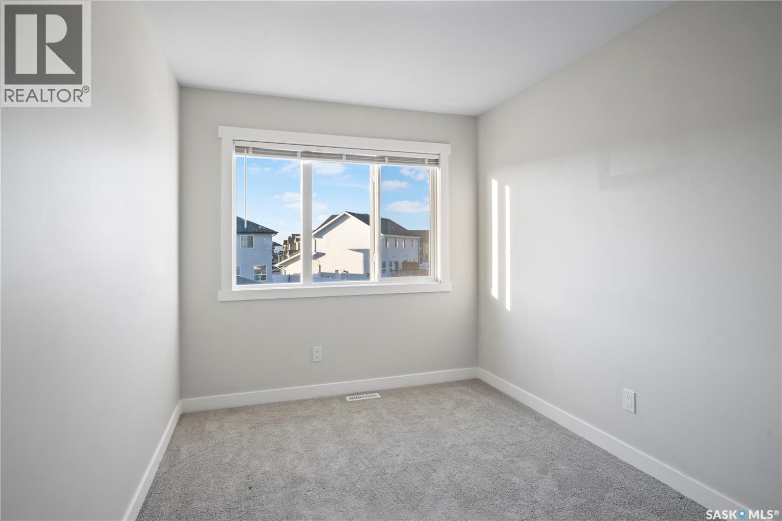 4744 Buckingham Drive, Regina, SK - Indoor Photo Showing Other Room