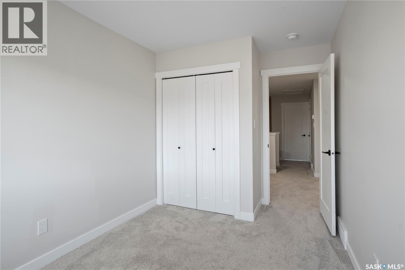 4744 Buckingham Drive, Regina, SK - Indoor