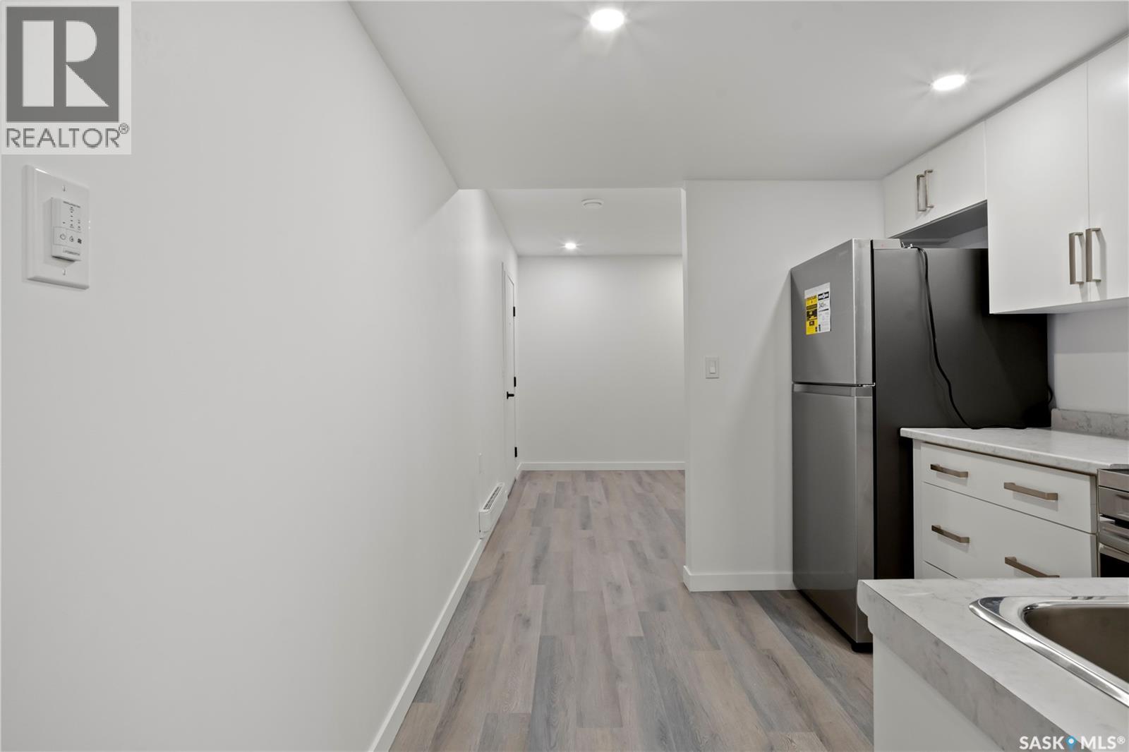4744 Buckingham Drive, Regina, SK - Indoor Photo Showing Kitchen
