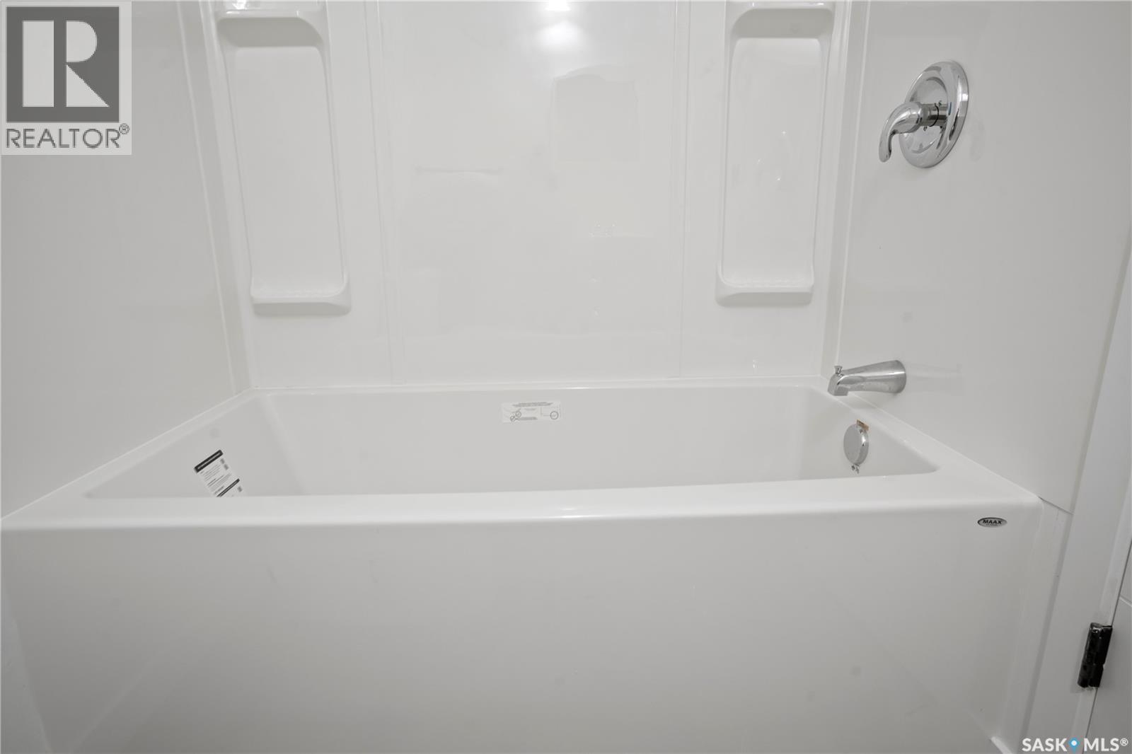 4744 Buckingham Drive, Regina, SK - Indoor Photo Showing Bathroom