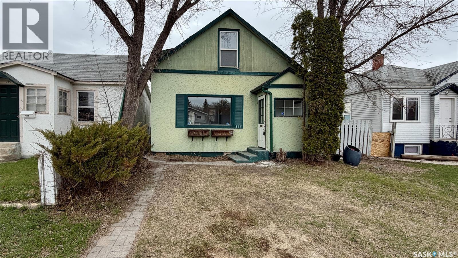 217 L Avenue N, Saskatoon, SK - Outdoor