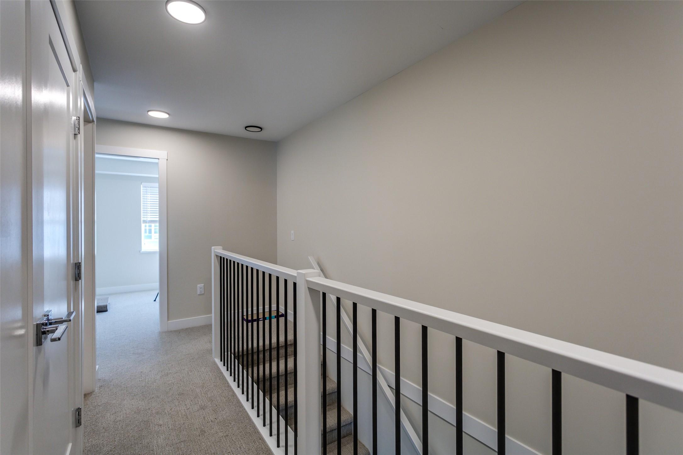 172-4025 Gellatly Road, West Kelowna, BC - Indoor Photo Showing Other Room