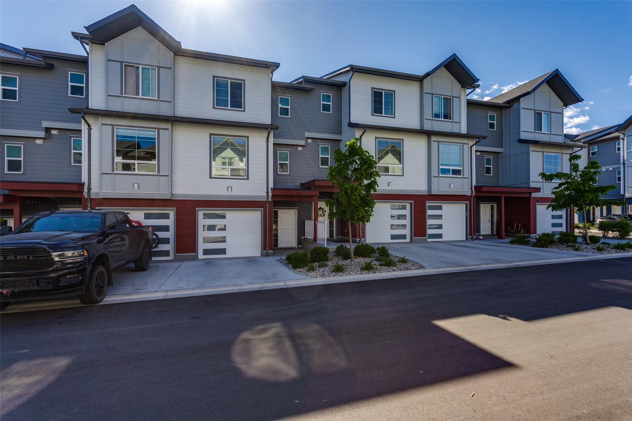 172-4025 Gellatly Road, West Kelowna, BC - Outdoor With Facade