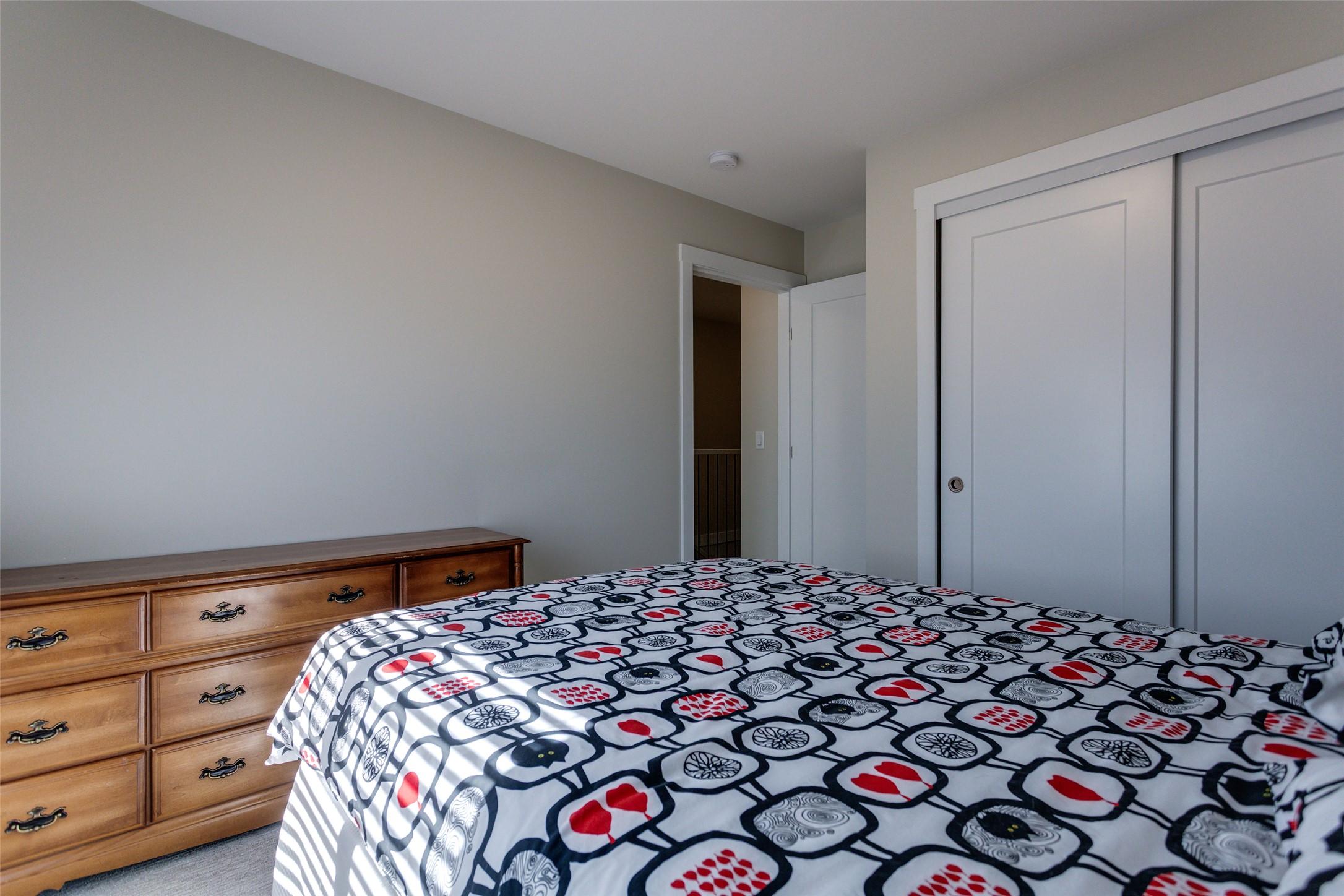 172-4025 Gellatly Road, West Kelowna, BC - Indoor Photo Showing Bedroom