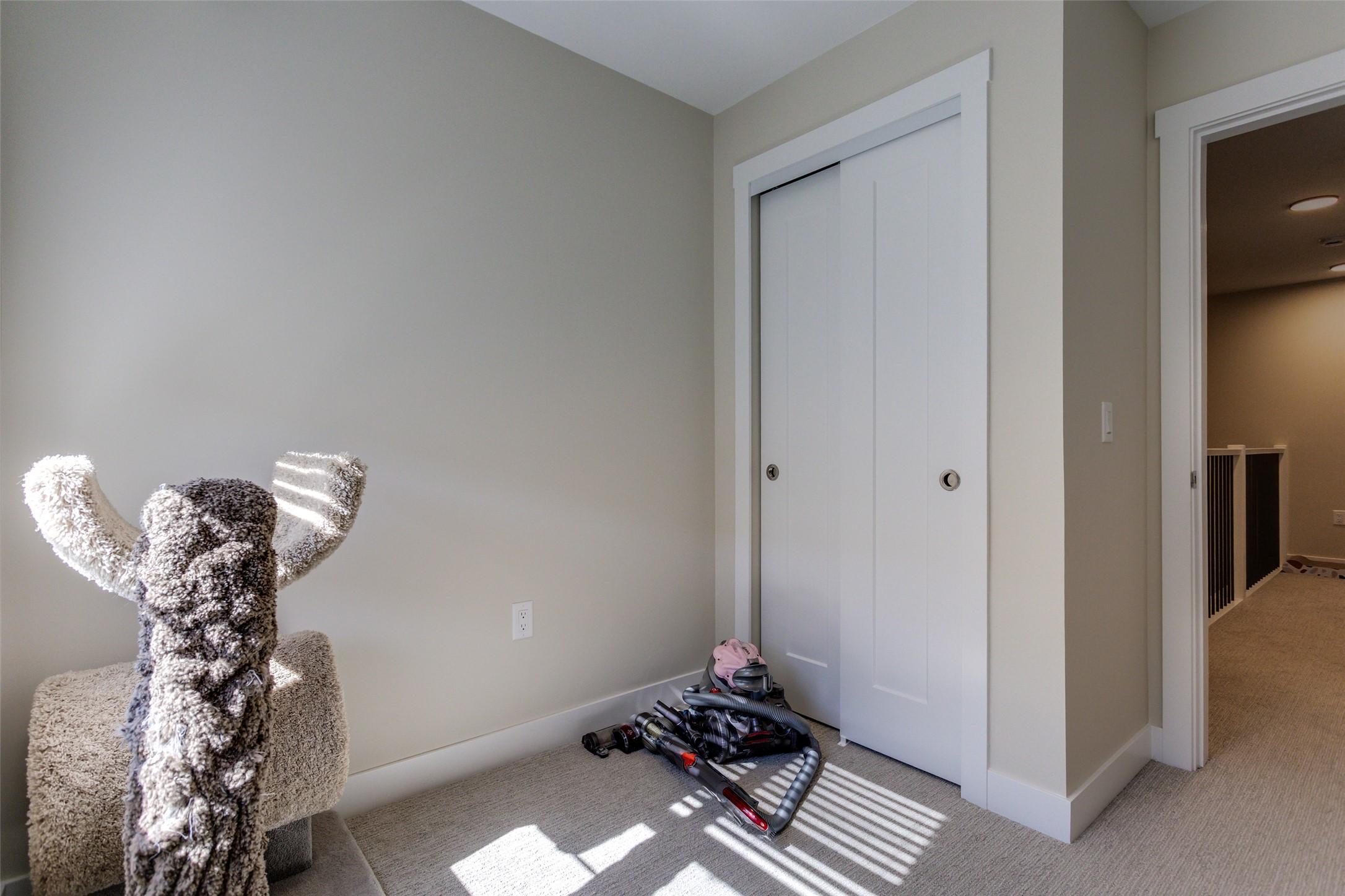 172-4025 Gellatly Road, West Kelowna, BC - Indoor