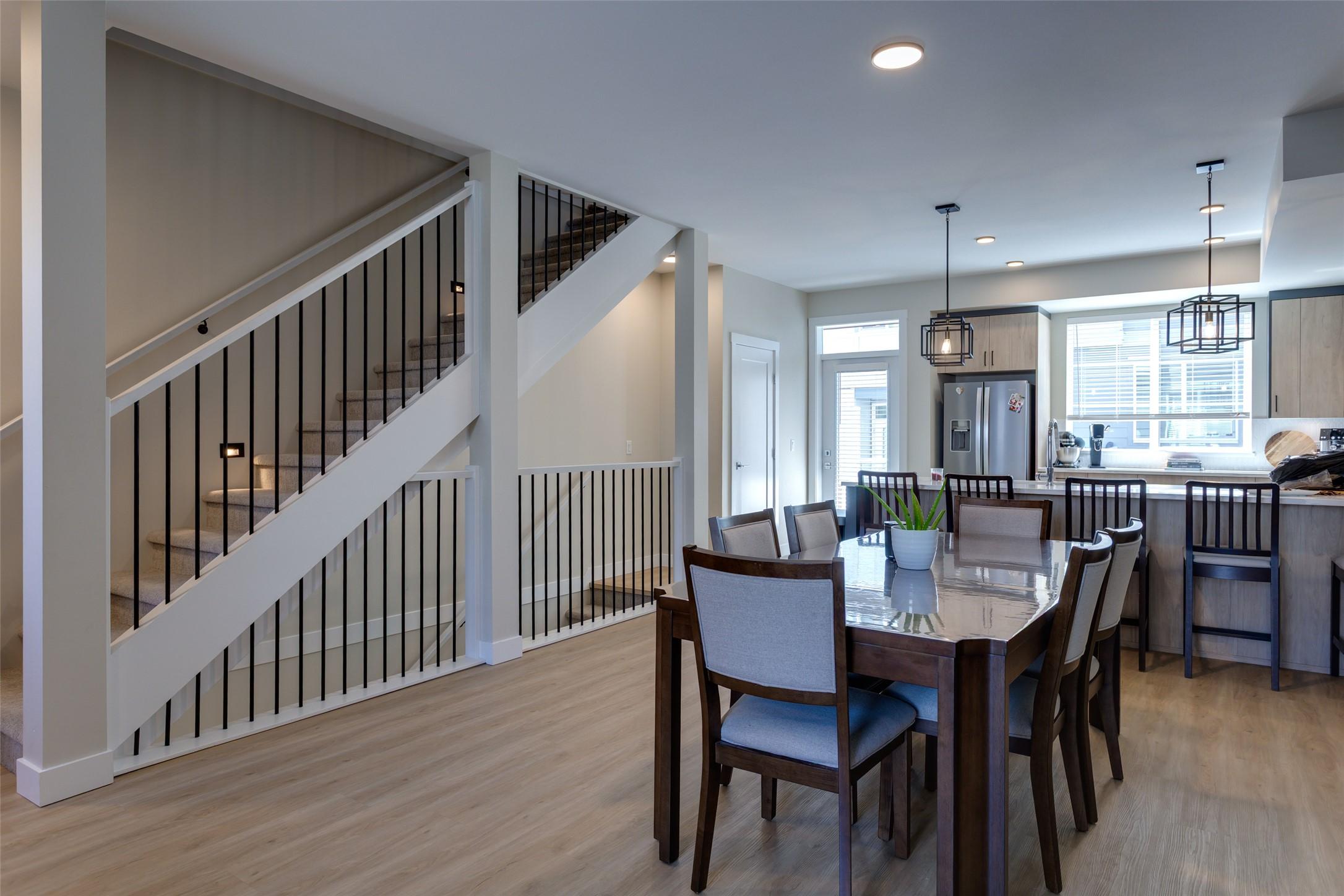 173-4025 Gellatly Road, West Kelowna, BC - Indoor Photo Showing Dining Room