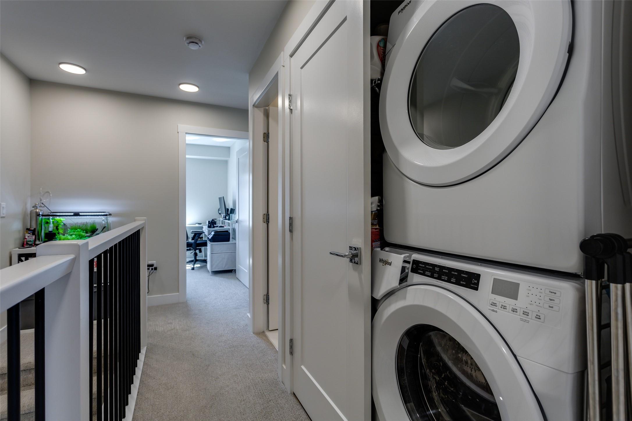 173-4025 Gellatly Road, West Kelowna, BC - Indoor Photo Showing Laundry Room