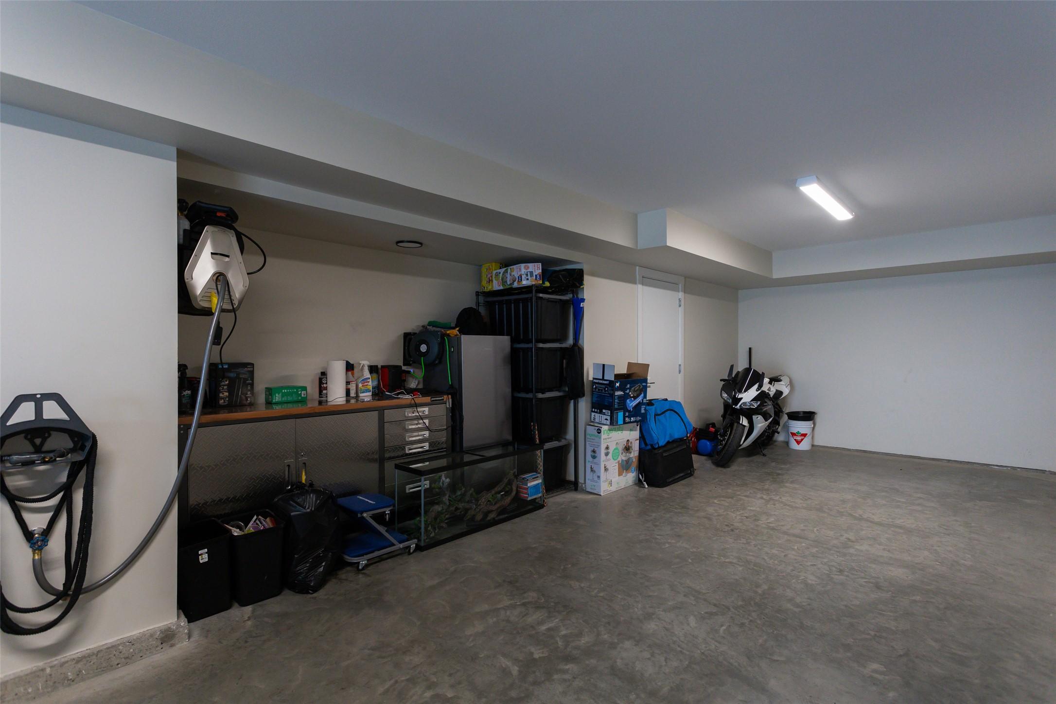 173-4025 Gellatly Road, West Kelowna, BC - Indoor