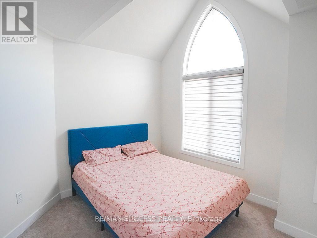 605 Etheridge Avenue, Milton, ON