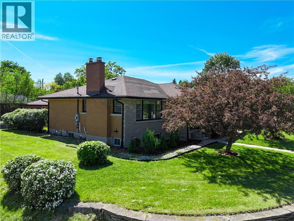 2 Westmount Road, Guelph, ON
