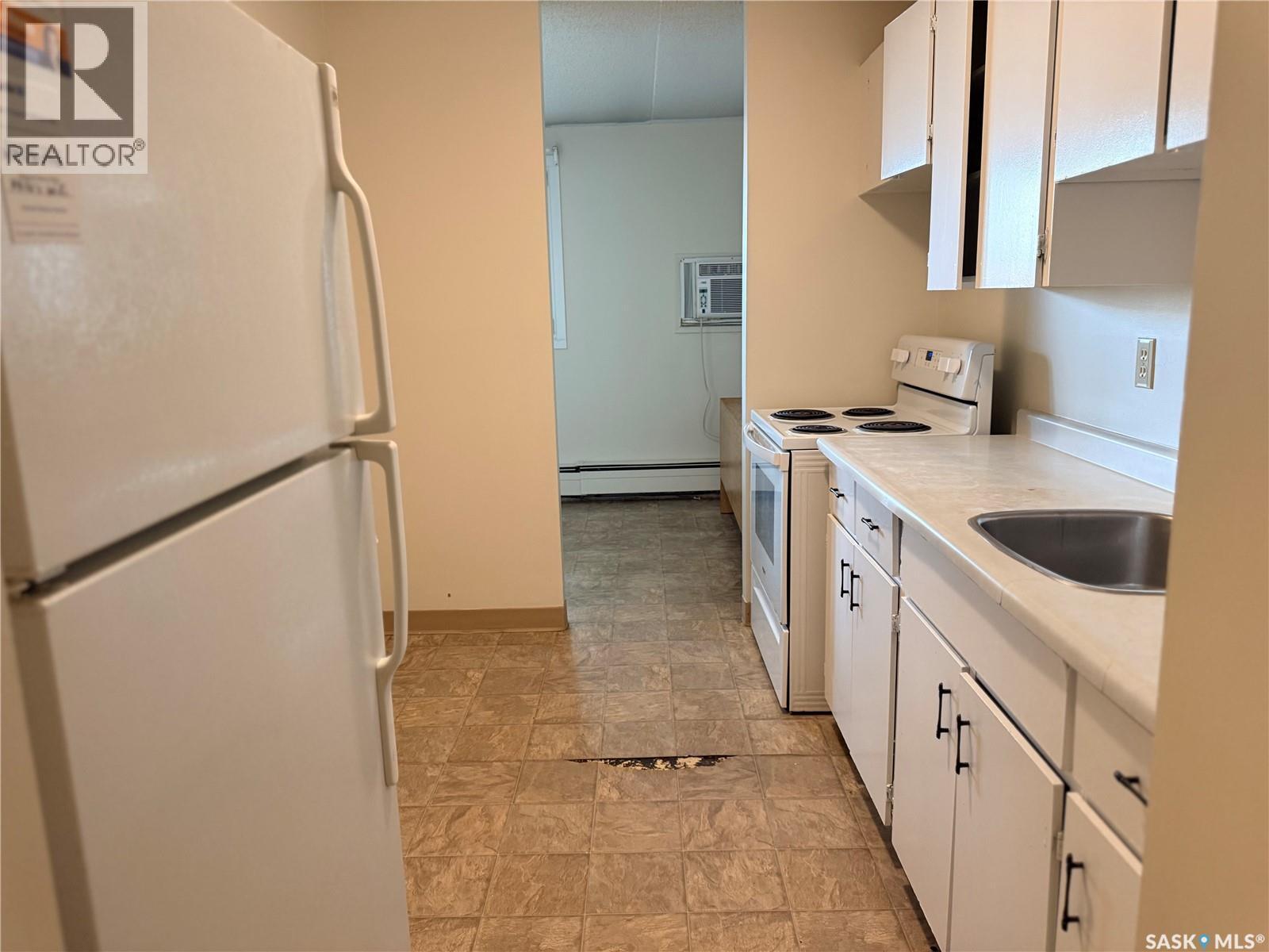 12 19 Centennial Street, Regina, SK