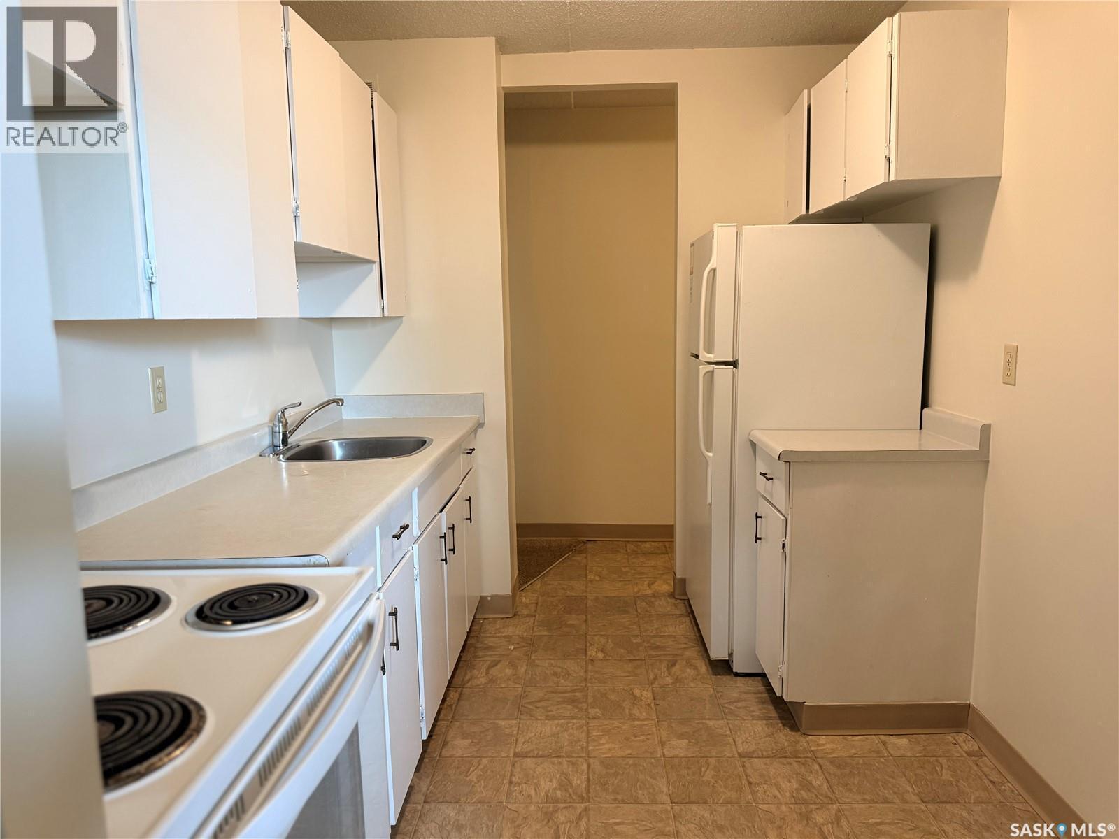 12 19 Centennial Street, Regina, SK