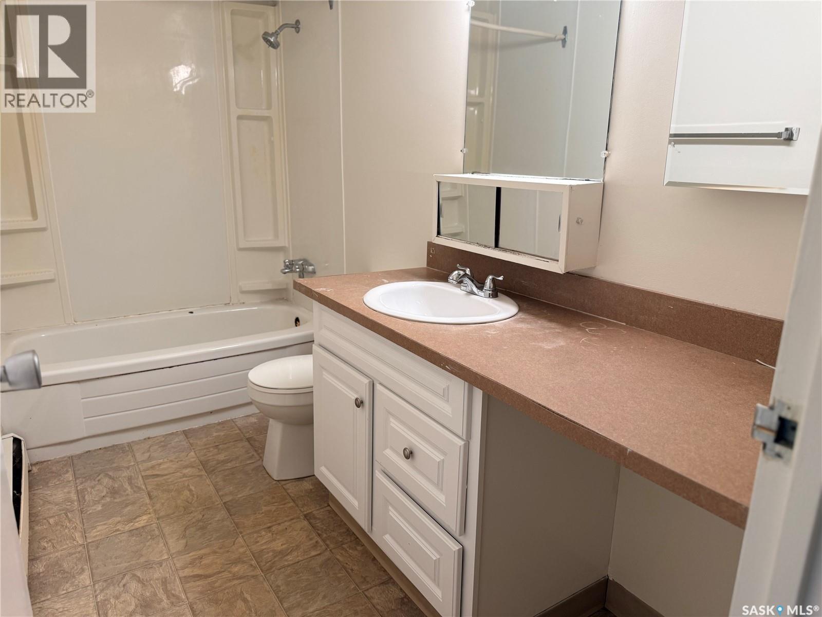 12 19 Centennial Street, Regina, SK