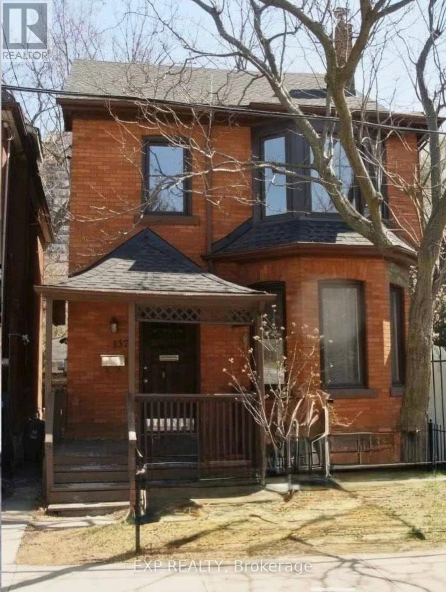 137 Queen Street S, Hamilton, ON